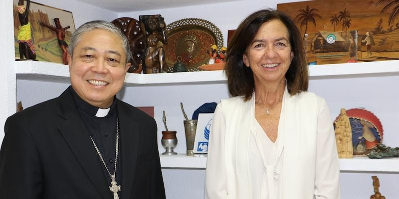 El nuncio visita Manos Unidas: &laquo;Lo que he visto y escuchado me ha producido una gran satisfacci&oacute;n&raquo;