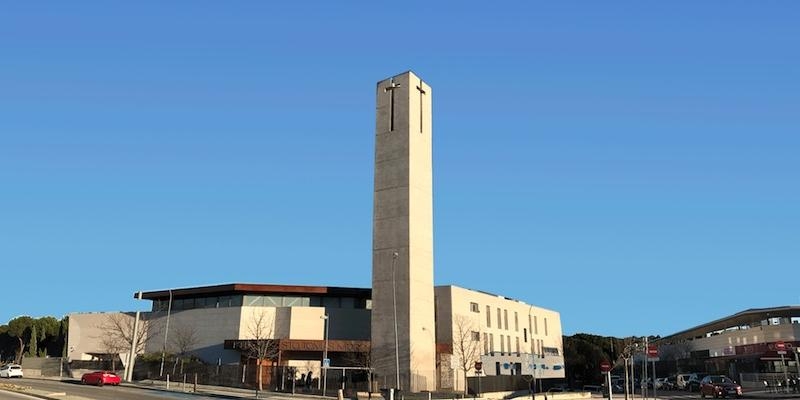 Santo Tom&aacute;s Moro de Majadahonda celebra una Misa solemne en honor a su titular