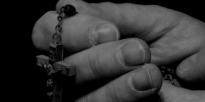 Los j&oacute;venes de Hogares de Santa Mar&iacute;a preparan la Cuaresma con una hora santa en la iglesia de Calatravas