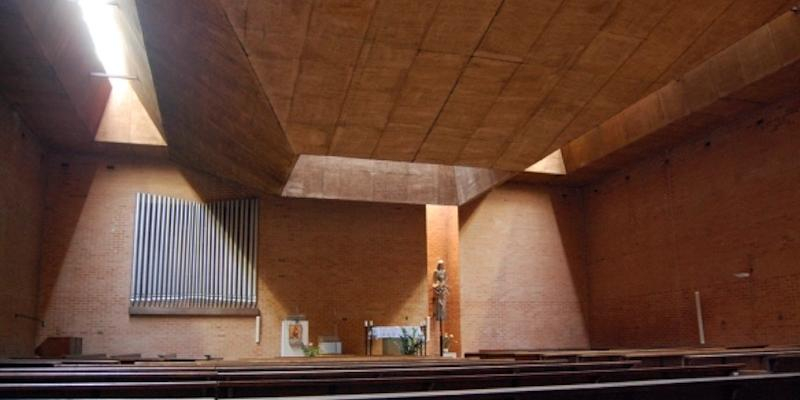 El Coro Anonimus anima en Nuestra Se&ntilde;ora de la Luz una Eucarist&iacute;a en su fiesta patronal