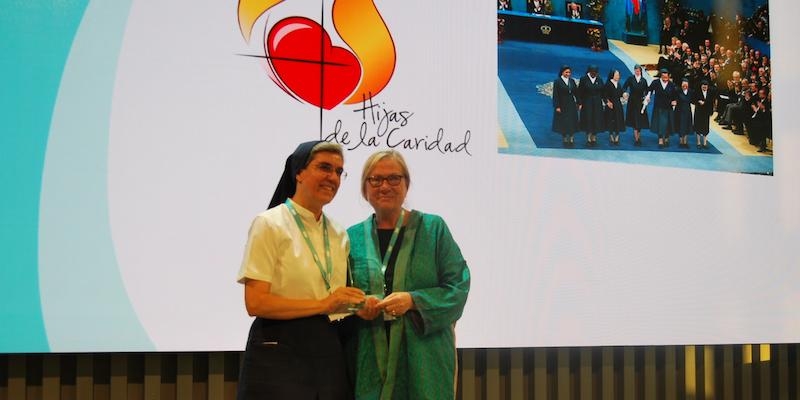 Las Hijas de la Caridad reciben el Premio de Honor por su contribución al bienestar social