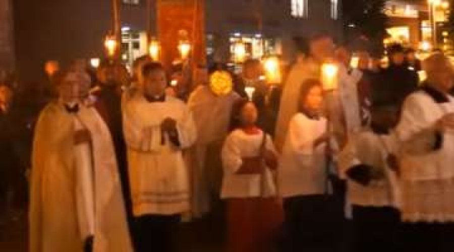 Procesión eucarística en silencio por 50 años de ley del aborto en Inglaterra