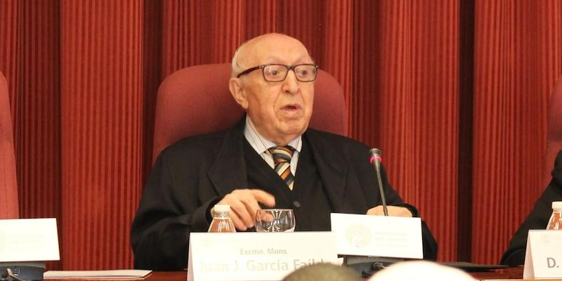 San D&aacute;maso organiza un homenaje a Juan Jos&eacute; Garc&iacute;a Fa&iacute;lde presidido por el arzobispo de Madrid