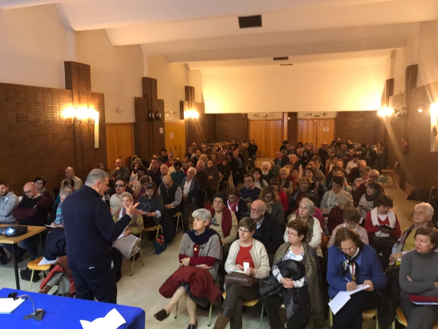 Contin&uacute;a la Escuela Itinerante de Formaci&oacute;n Social en la Vicar&iacute;a VIII