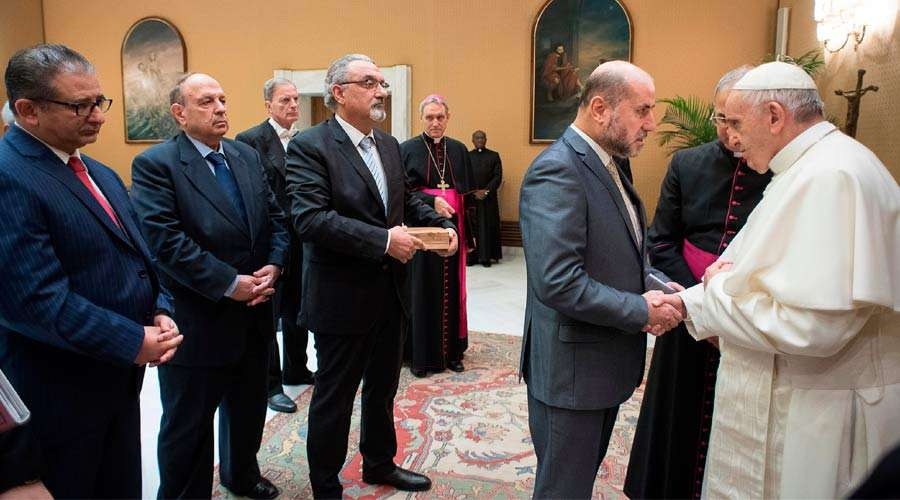 El Santo Padre pide a representantes religiosos de Palestina dialogar respetando los derechos