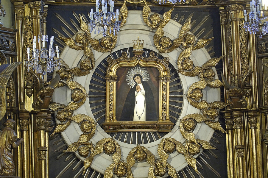 La congregaci&oacute;n de Nuestra Se&ntilde;ora de la Paloma celebra su Misa mensual