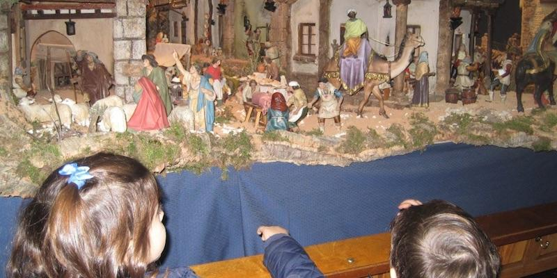 La Fundación Maior organiza su tradicional visita navideña a los belenes del centro de Madrid