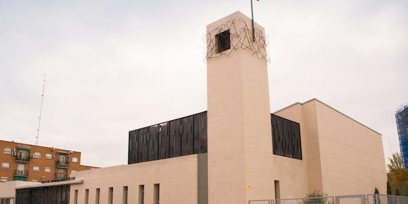 Monseñor José Cobo realiza la visita pastoral a Madre del Buen Pastor