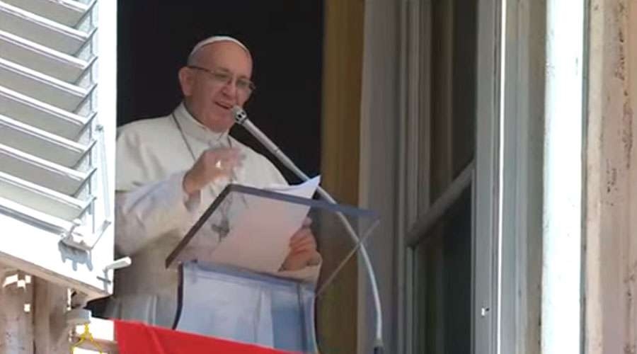 Papa Francisco: Que Mar&iacute;a nos ayude a no tener miedo a la cruz de Jes&uacute;s