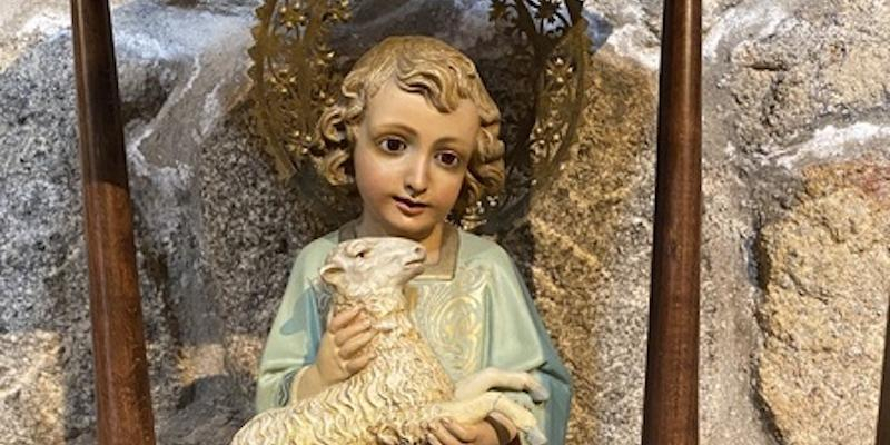 Detalle de la imagen del Buen Pastor, representaci&oacute;n que se venera en el pueblo