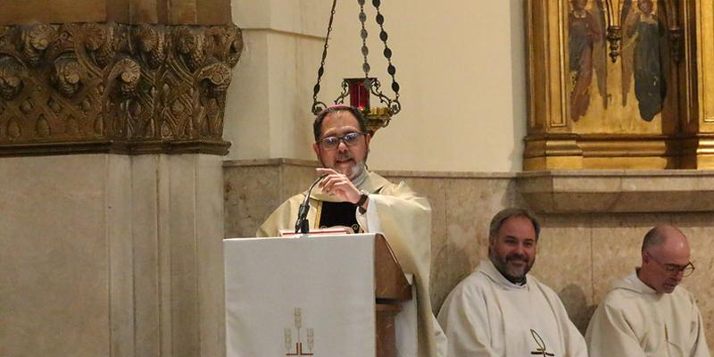 El obispo auxiliar de Madrid Vicente Martín, en la Asamblea General de la CONFER: «Estamos llamados a anunciar la esperanza y sembrarla en las fronteras de la vida»