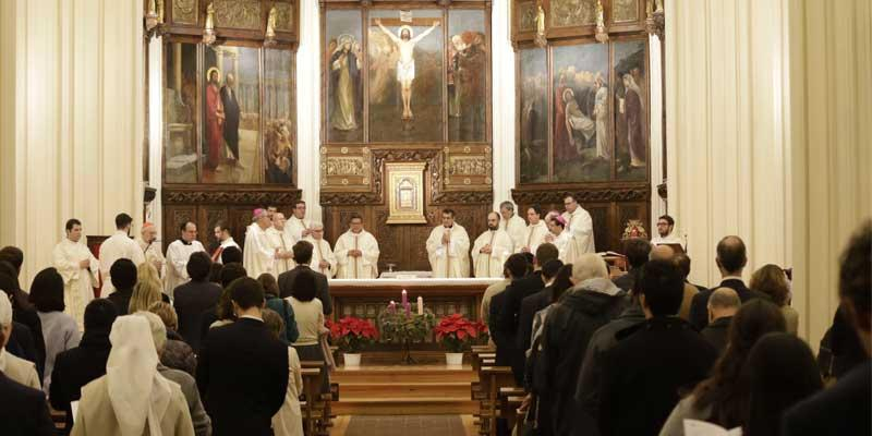 El arzobispo invita en la fiesta de san Dámaso a perseverar en el bien «incluso cuando recibimos el mal»