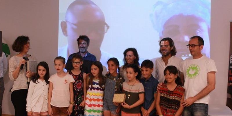 Sanganyi Namangala: &laquo;Hay menos lugares para estudiar durante la guerra&raquo;