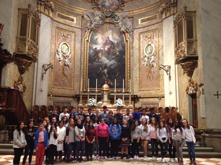 Premiere de la Schola Cantorum Príncipe Miguel en la basílica Pontificia de San Miguel