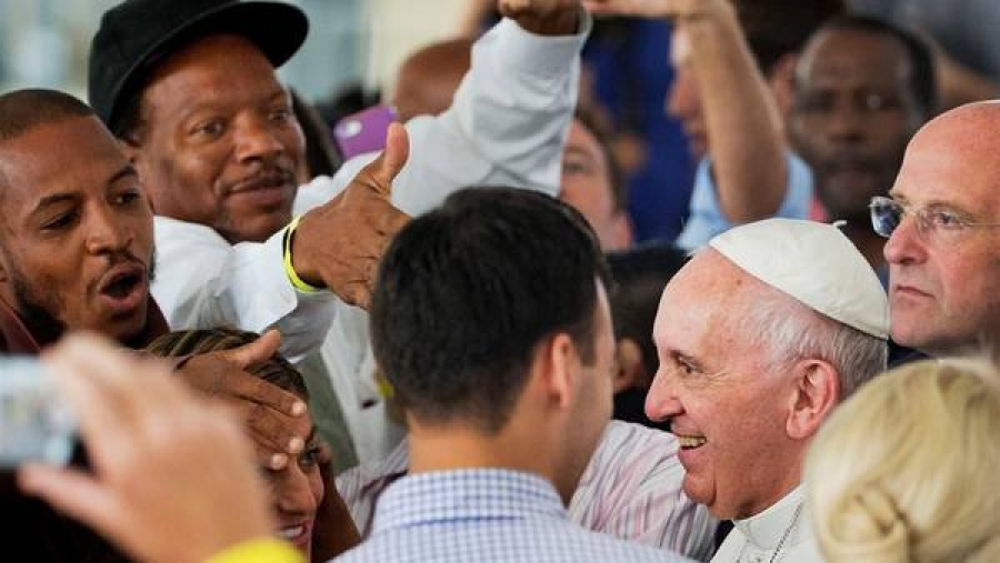 El Santo Padre a los sintecho: Jes&uacute;s lleg&oacute; al mundo como uno que no tiene casa