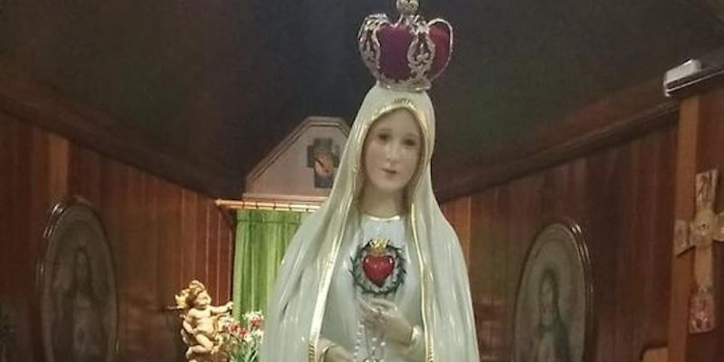 Santa In&eacute;s de Villaverde Alto recibe a la Virgen peregrina de F&aacute;tima de los Heraldos del Evangelio