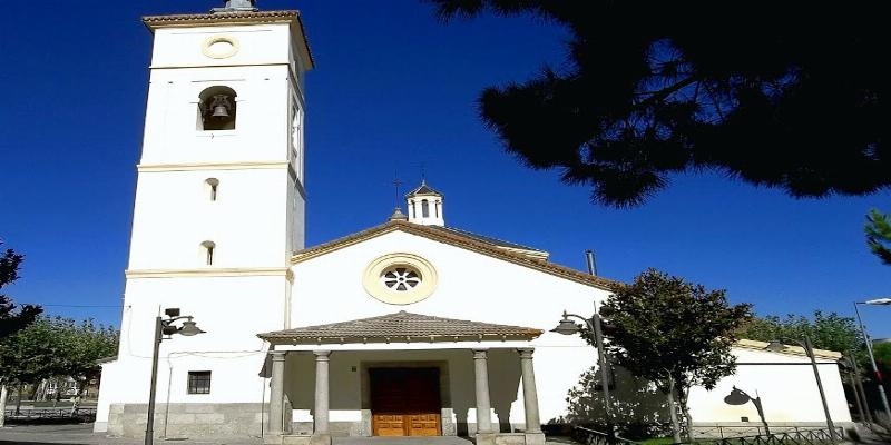 Santa Catalina M&aacute;rtir de Majadahonda celebra las bodas de plata sacerdotales de su p&aacute;rroco