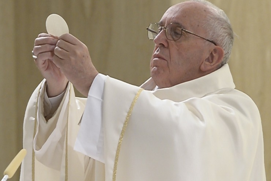 El Papa en Santa Marta: 'La vida cristiana no es una &eacute;tica, es un encuentro con Jesucristo'