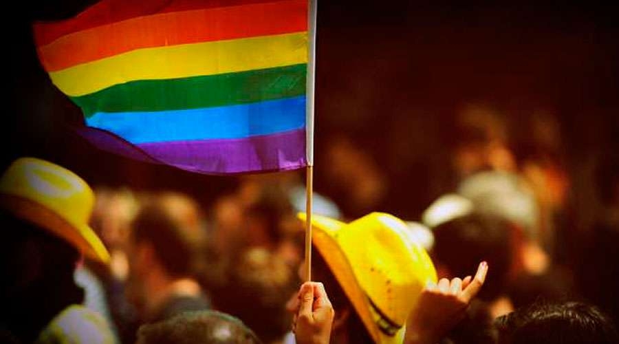 Obispos australianos piden que posible ley de matrimonio gay no limite libertad religiosa