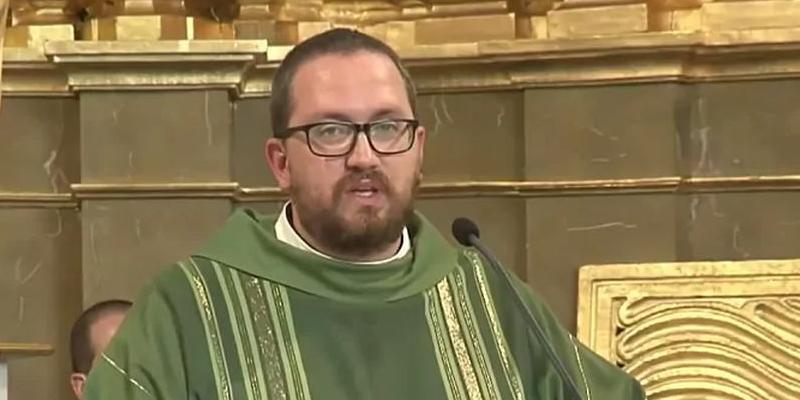 El cardenal Osoro preside en Santa Mar&iacute;a del Camino una Misa funeral por Rub&eacute;n P&eacute;rez Ayala