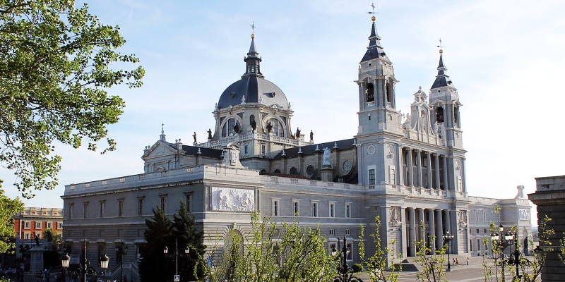 Madrid restablece el precepto dominical