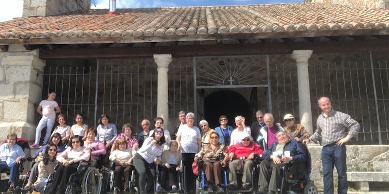 La residencia de las religiosas del Sagrado Coraz&oacute;n de Jes&uacute;s acoge la fiesta de fin de curso de Frater