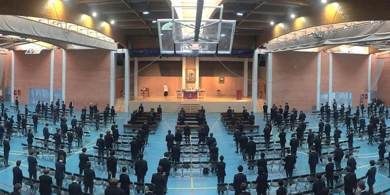 Doscientos alumnos del colegio Retamar reciben el sacramento de la Confirmación en diferentes eucaristías