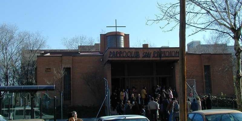 El vicario episcopal de la V celebra una Misa solemne en San Bartolom&eacute;