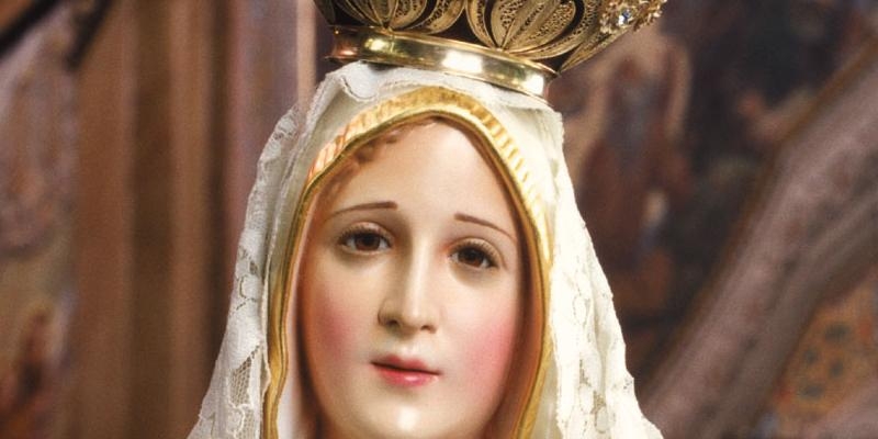 San Isidoro y San Pedro Claver despide mayo con el rezo del rosario de la aurora