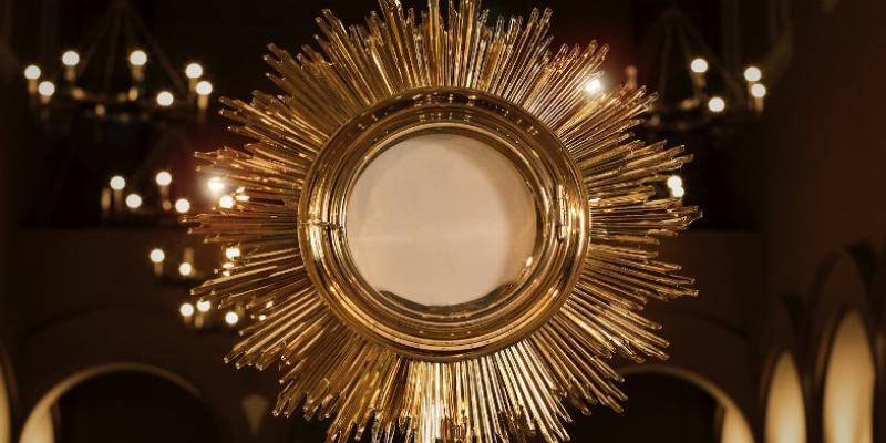 Jesús y María programa una vigilia de oración ininterrumpida como preparación a la solemnidad de los Santos