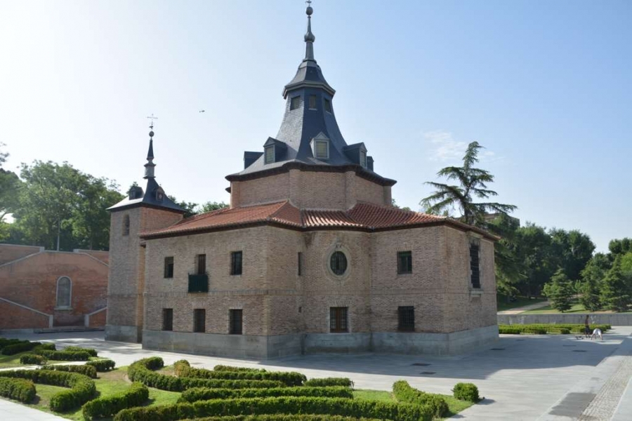 El vicario episcopal Javier Cuevas celebra la Eucarist&iacute;a en honor a la Virgen del Puerto