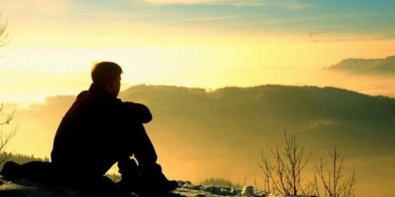 Monse&ntilde;or Antonio Algora dirige un retiro para Hermandades del Trabajo