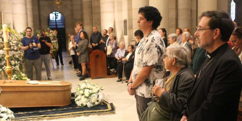 Amigos y familiares despiden a José Antonio Álvarez en la cripta de la Almudena