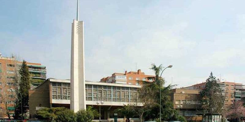 Los sacerdotes de la Vicaría II participan en San Juan Evangelista en un encuentro de formación