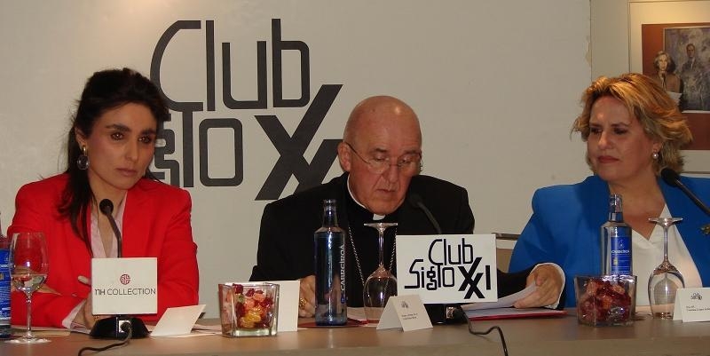 Cardenal Osoro en el Club Siglo XXI: «Dios es Amor. La cultura del encuentro comienza por esta acogida»
