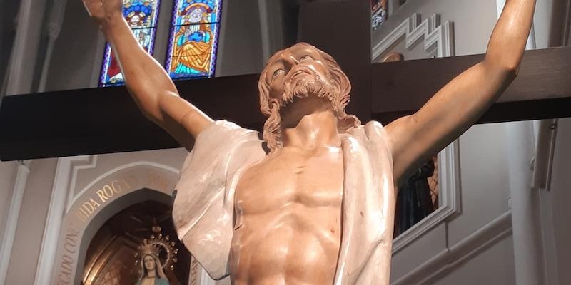 La Milagrosa celebra los domingos de Pascua la devoci&oacute;n del v&iacute;a lucis