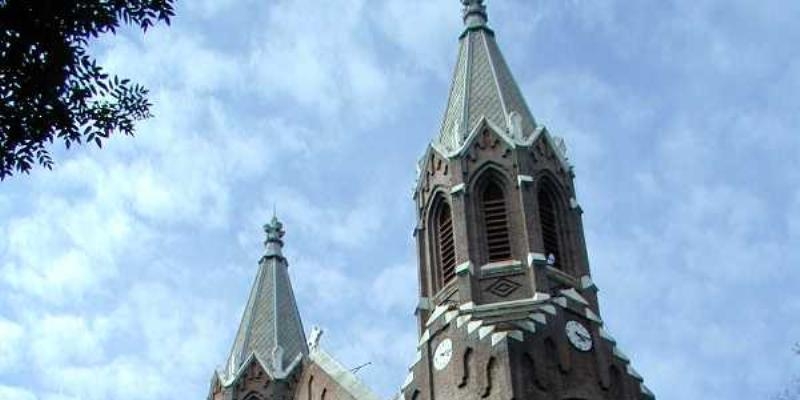 Misa y procesi&oacute;n en la Milagrosa en la festividad del Sagrado Coraz&oacute;n de Jes&uacute;s