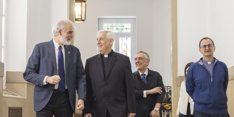 Arturo Sosa invita a los jesuitas a formar ciudadanos universales que pongan el bien com&uacute;n por encima del particular