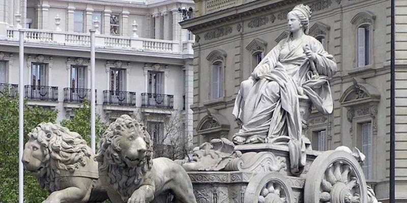 Los residentes de la casa de acogida San Agust&iacute;n y Santa M&oacute;nica visitan Madrid