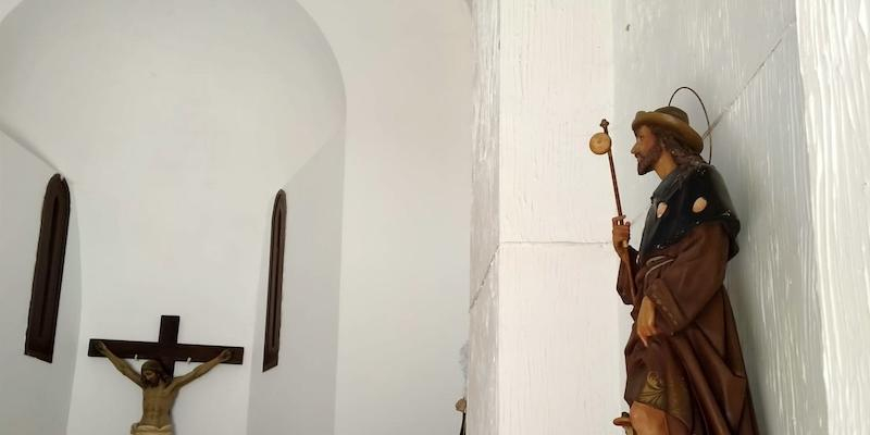 Aoslos celebra sus fiestas patronales en honor a san Roque con Misa y procesi&oacute;n