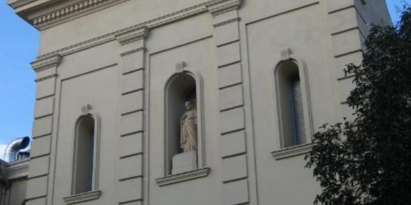 Sagrado Coraz&oacute;n de Jes&uacute;s imparte la unci&oacute;n de los enfermos en una solemne Eucarist&iacute;a