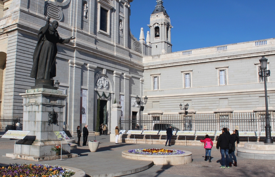Exposici&oacute;n '2.000 a&ntilde;os de Cristianismo' en la catedral de la Almudena