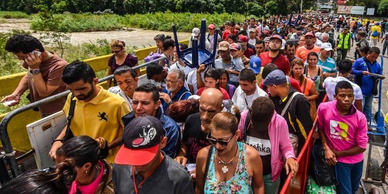 Las C&aacute;ritas de Colombia, Brasil y Ecuador lanzan sendos planes de emergencia para acoger a los refugiados venezolanos