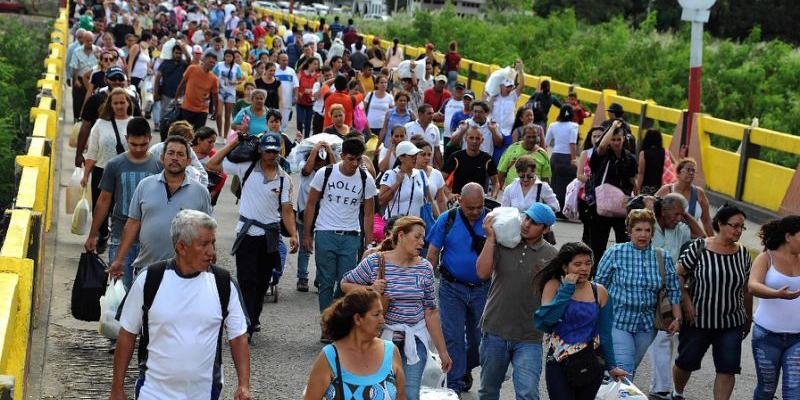 El cardenal Osoro celebra una Eucarist&iacute;a de &laquo;aguinaldo&raquo; con fieles y sacerdotes venezolanos