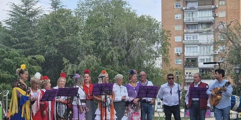 El coro de la Hermandad de Nuestra Se&ntilde;ora del Roc&iacute;o de Hortaleza en la II Par&aacute; Rociera del pasado 15 de octubre