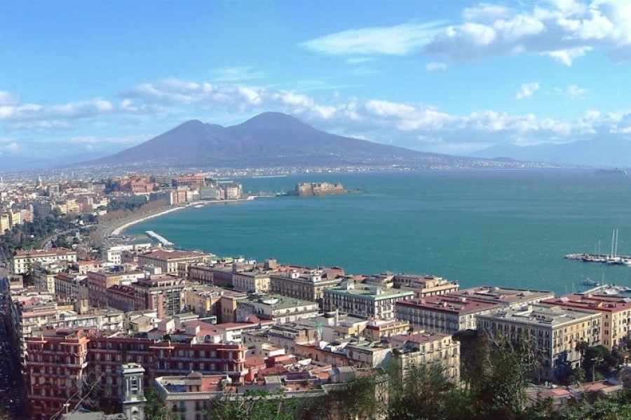 La di&oacute;cesis de N&aacute;poles dona sus apartamentos a los pobres