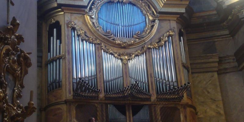 Miguel del Barco ofrece un concierto de órgano en la basílica de San Miguel