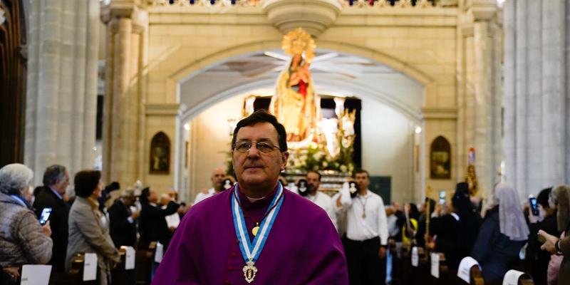 Jes&uacute;s Junquera: &laquo;Estamos desbordados con las ofrendas a la Almudena&raquo;