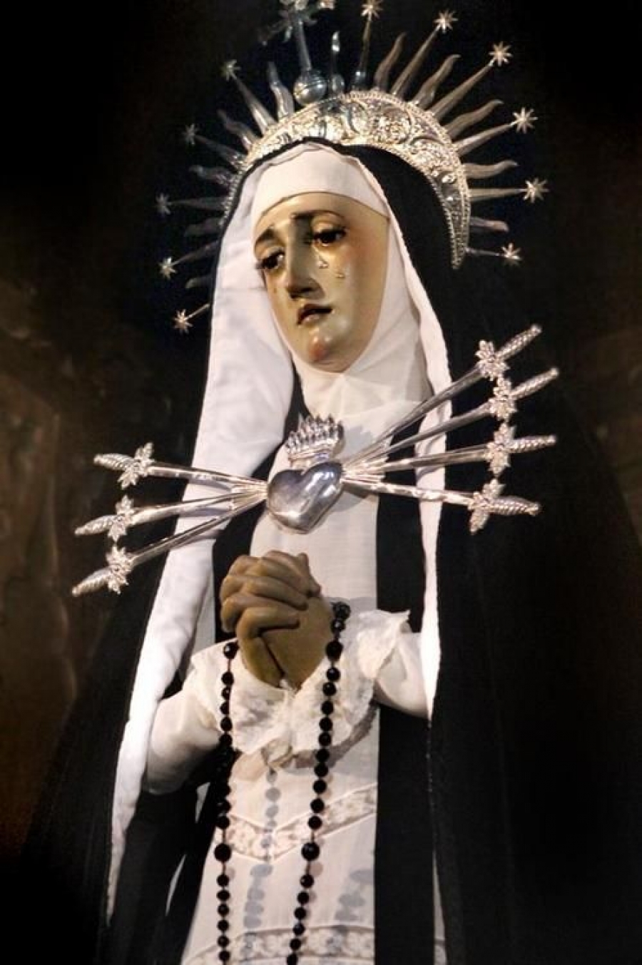 La parroquia de la Santa Cruz acoge un triduo en honor a Mar&iacute;a Sant&iacute;sima de los Siete Dolores