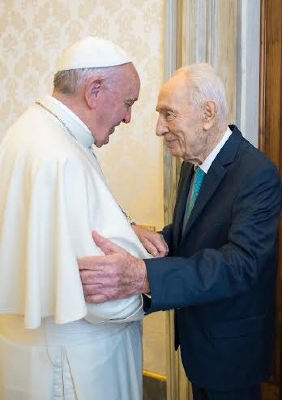 El Santo Padre recibe al ex presidente Shimon Peres